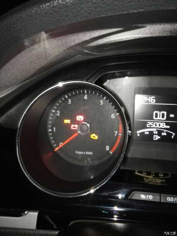 汽车上机油故障灯是个什么样得(汽车上机油故障灯是个什么样得标志呢)插图1
